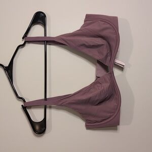 Victoria’s Secret Incredible Unlined Underwire Bra Size 38D